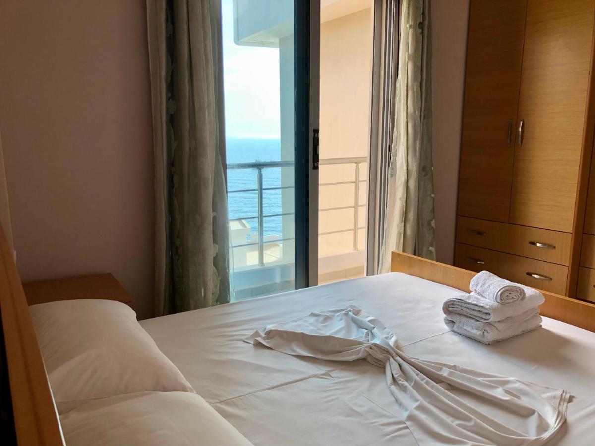 Lorenso Guest House Sarandë Esterno foto
